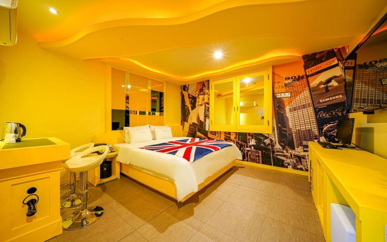W Boutique Hotel Gimhae Eksteriør billede